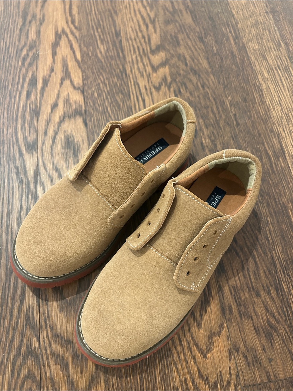 Sperry Suede Oxford Shoes in Tan